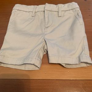 Toddler boy Vince khaki shorts 12m baby